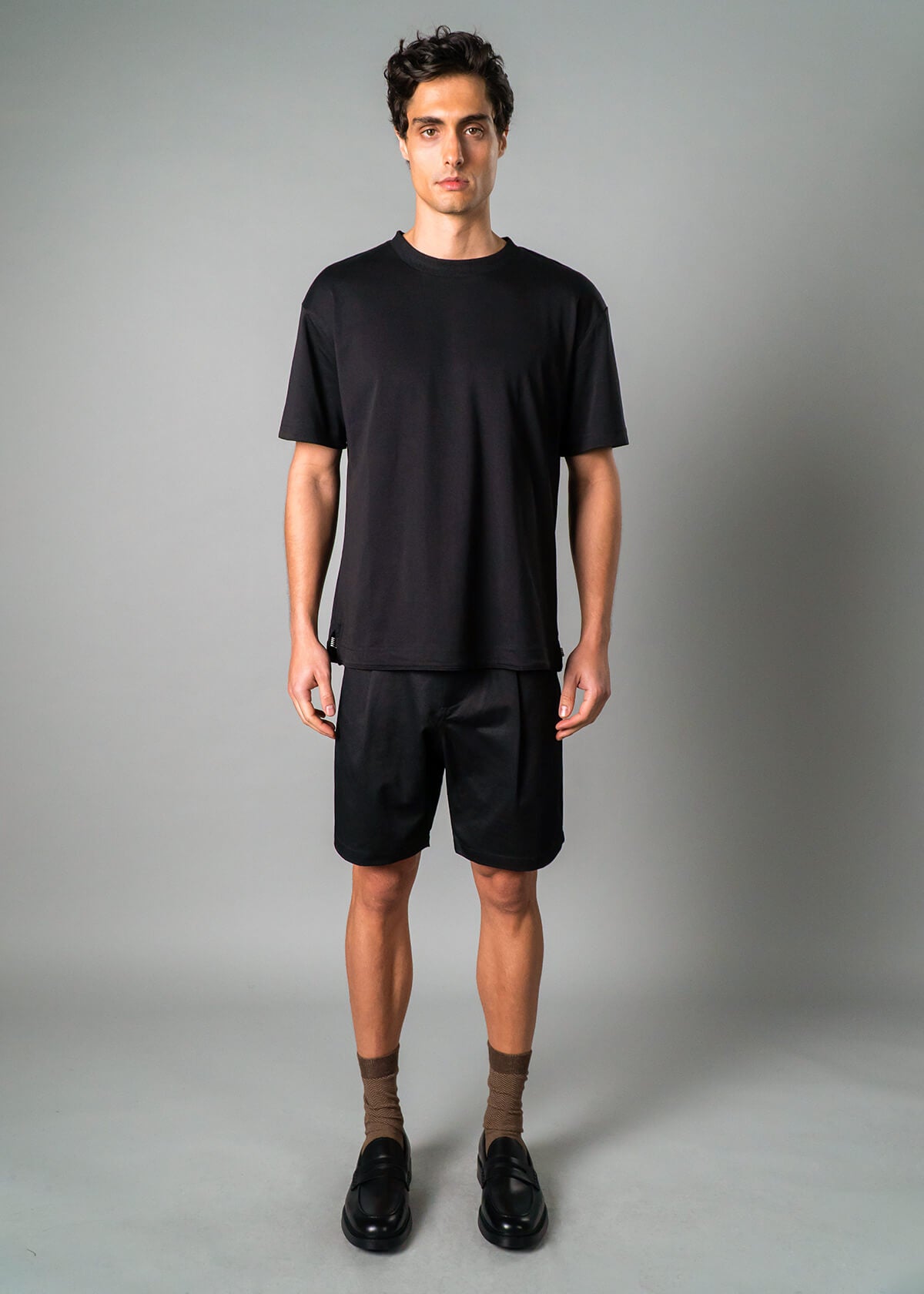 Oblique Short Black