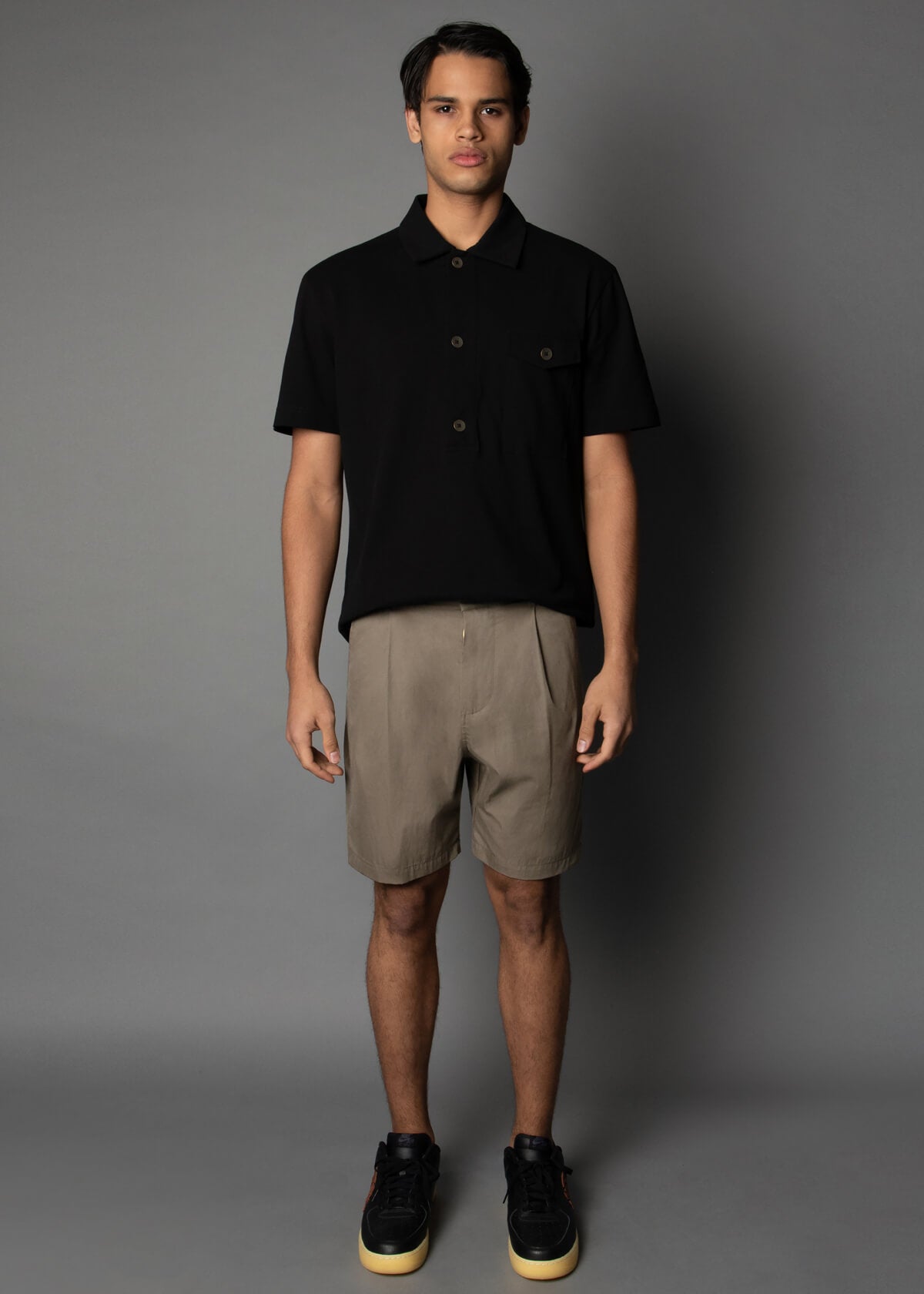 olive men's short in a waxed fabric
