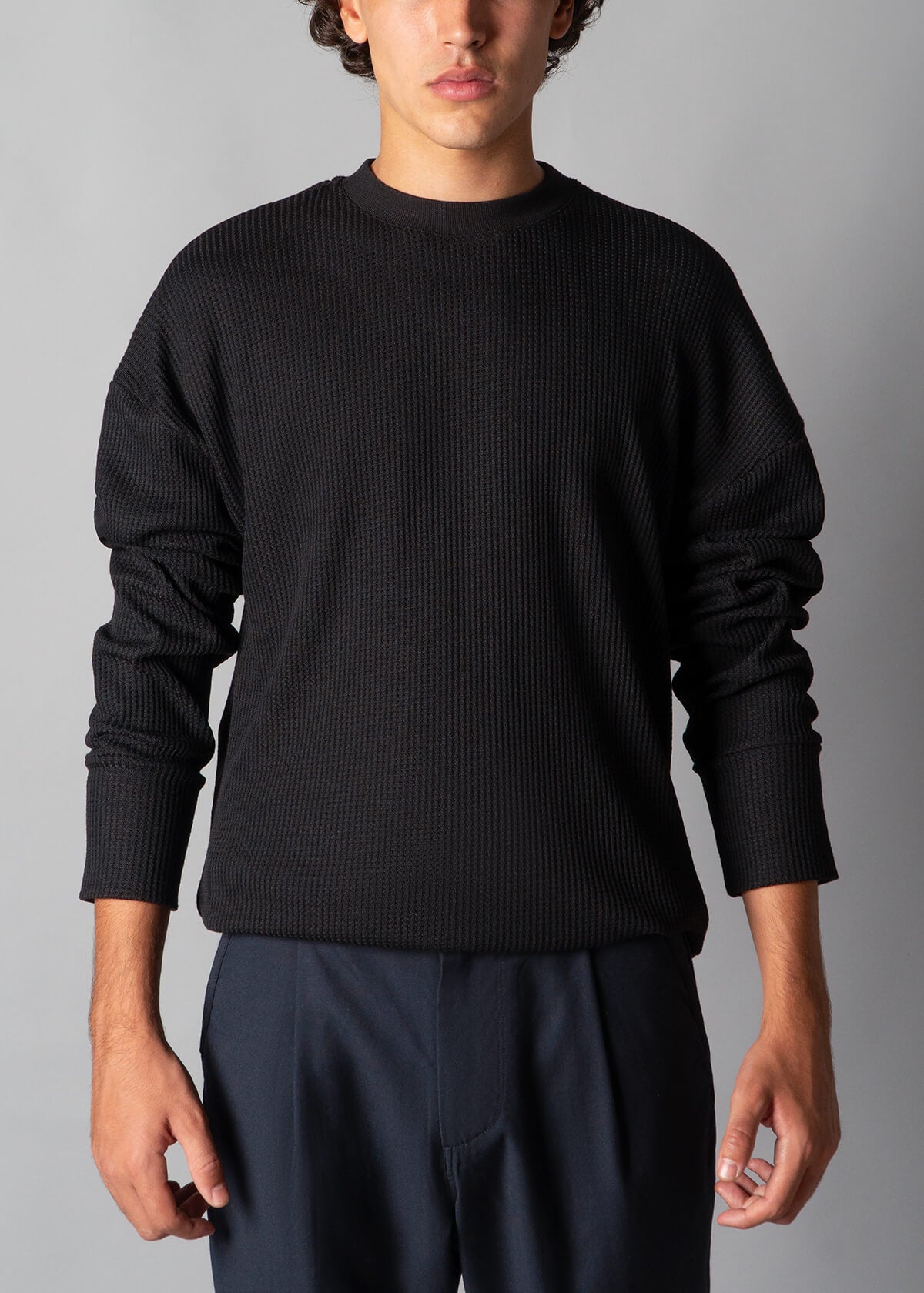 Mica Hem-Pull Crew Black